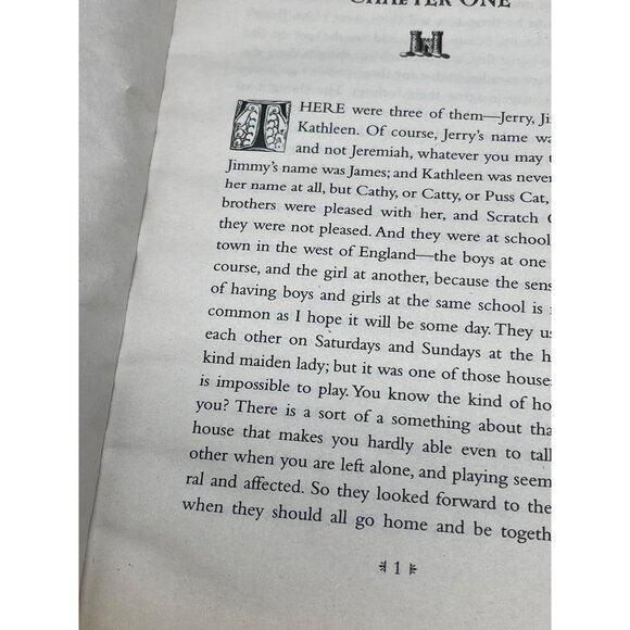 The Enchanted Castle book by E. Nesbit Charming Classics 2002 Harper READ - Picture 6 of 6